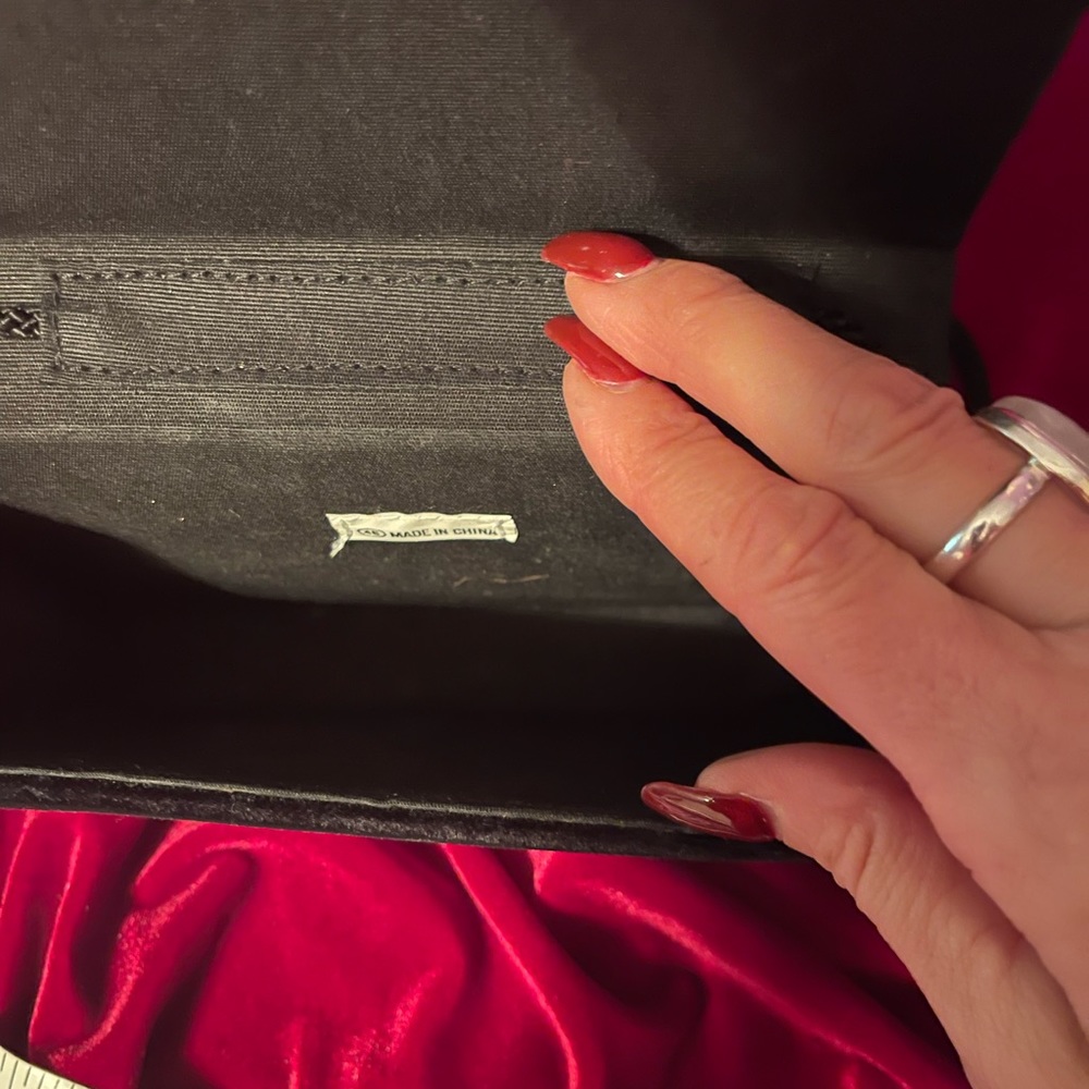 Velvet clutch - Picture 9 of 9